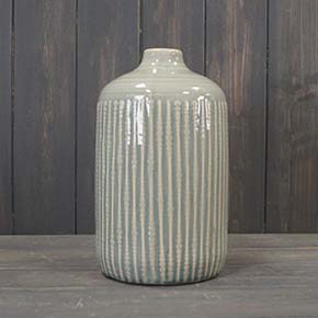 Large Ceramic Indented Flower Vase (23.5cm) detail page